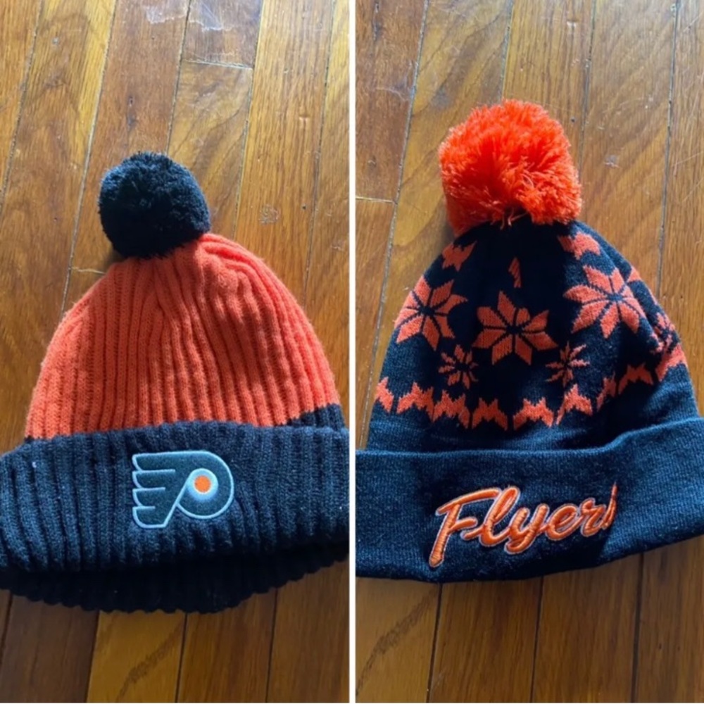 Philadelphia Flyers beanie Lot Of 2.